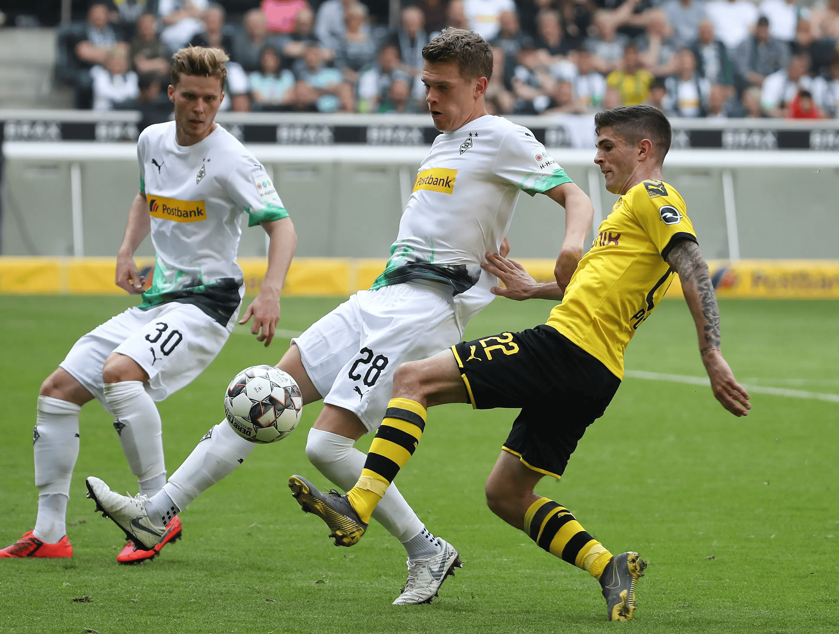 德甲联赛不断创新战术打法,丰富比赛内容 德甲联赛不断创新战术打法,丰富比赛内容